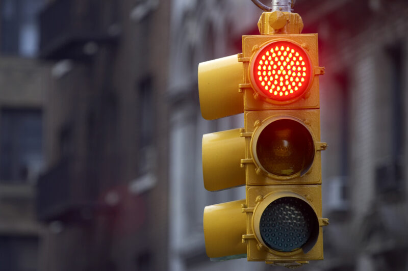 What to Do at an Intersection With Flashing Lights